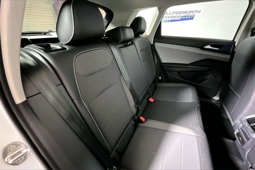 Used 2024 Volkswagen Taos SE image 22