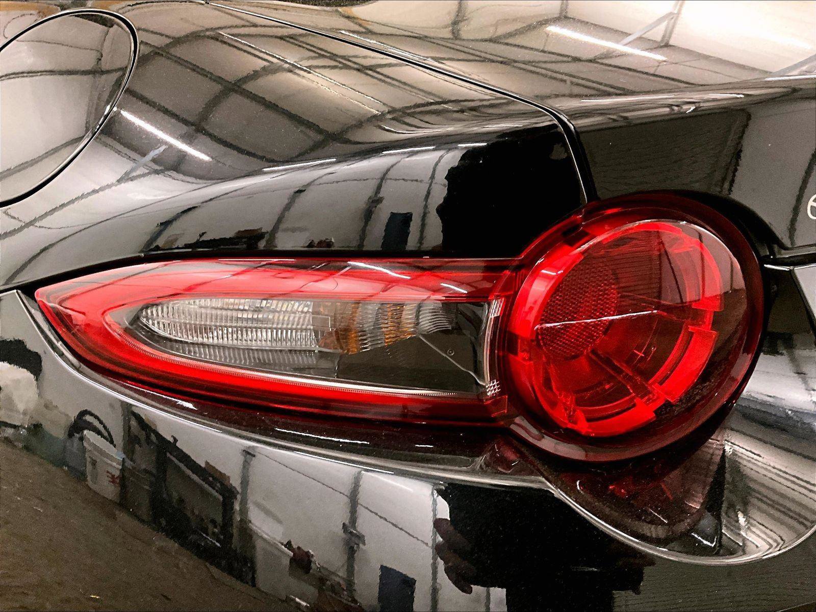 Used 2018 MAZDA MX-5 Miata RF Grand Touring RWD image 26