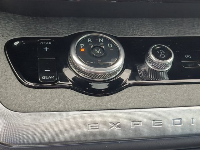 Certified 2025 Ford Expedition Tremor AWD/4WD image 27