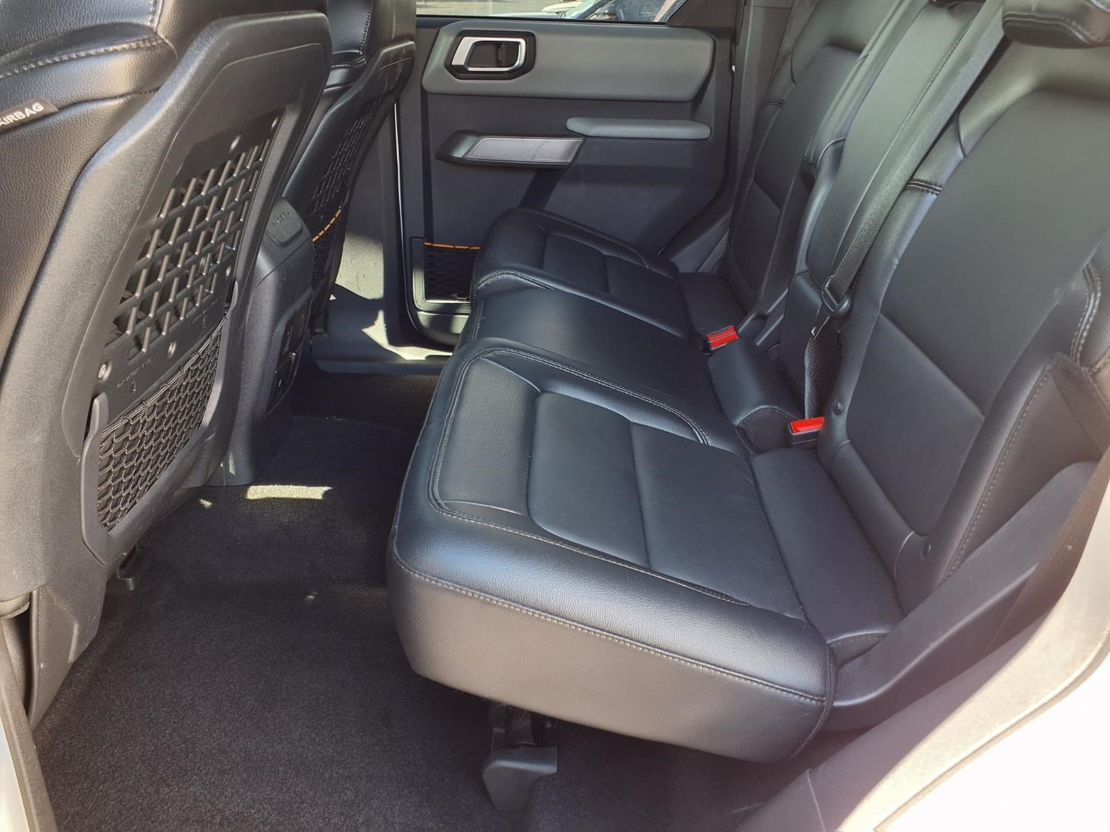 Certified 2023 Ford Bronco Badlands AWD/4WD image 11