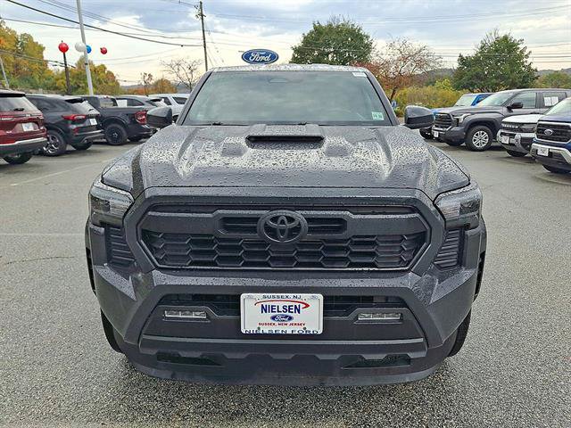 Used 2025 Toyota Tacoma TRD Sport AWD/4WD image 29