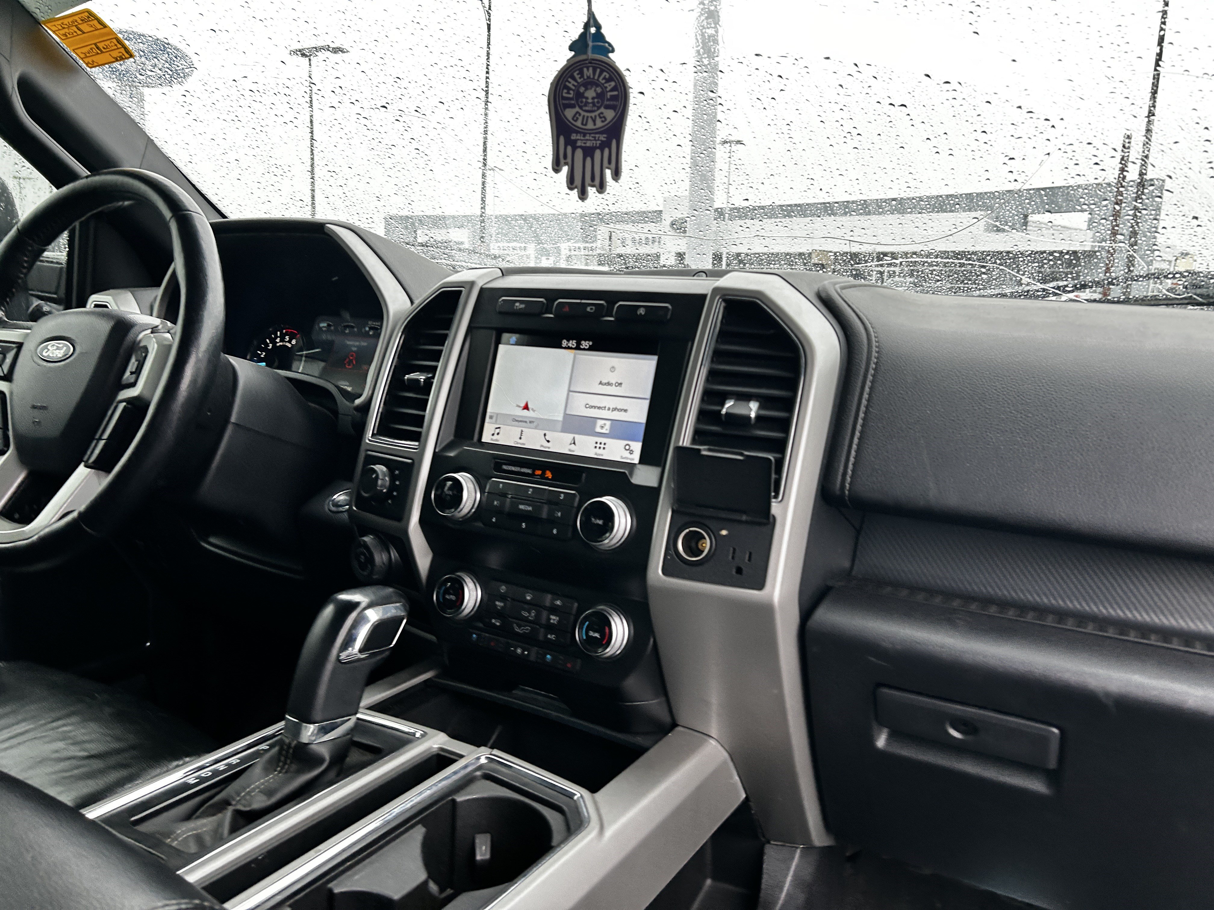 Certified 2019 Ford F150 Lariat w/ Equipment Group 502A Luxury AWD/4WD image 14