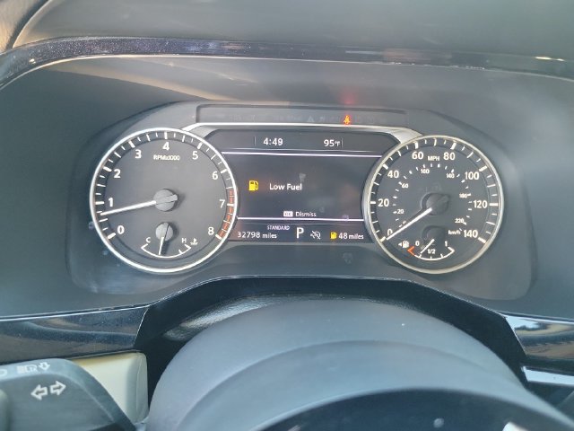 Used 2023 Nissan Pathfinder SL w/ Lighting Package (N92) FWD image 7