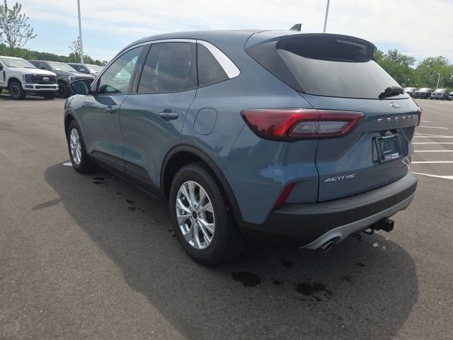 Certified 2023 Ford Escape Active w/ Cold Weather Package FWD image 15