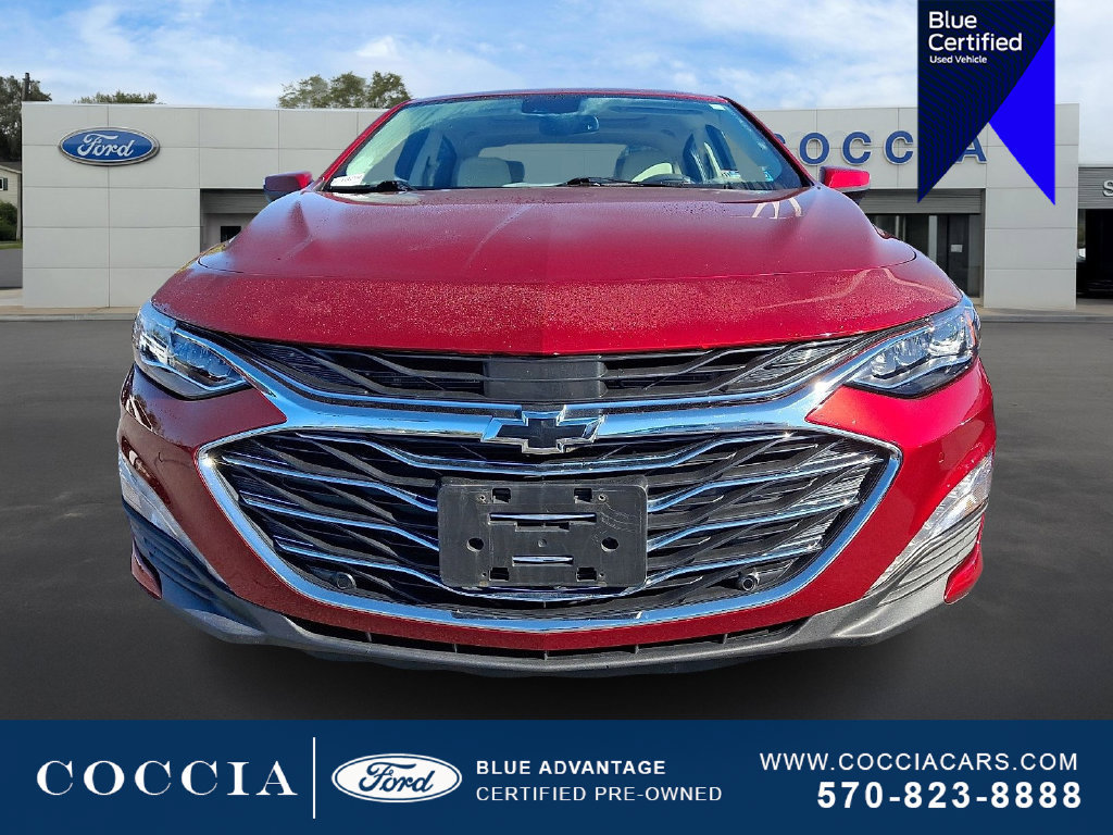 Used 2021 Chevrolet Malibu Premier FWD image 2