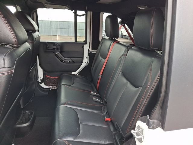 Used 2017 Jeep Wrangler Unlimited Rubicon AWD/4WD image 10
