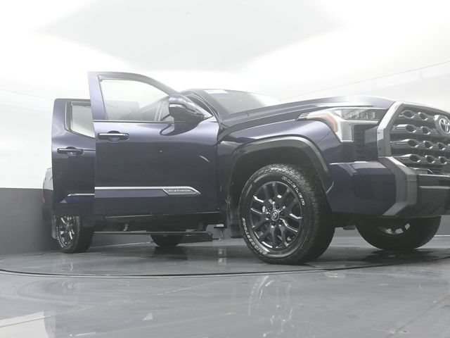 Used 2025 Toyota Tundra Platinum AWD/4WD image 31