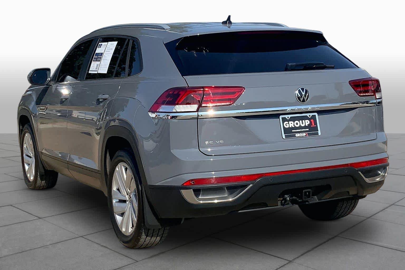 Used 2021 Volkswagen Atlas Cross Sport SE w/ V6 Towing Package FWD image 12