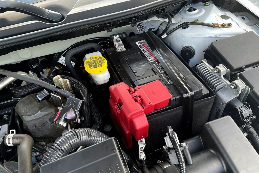 Used 2025 Nissan Sentra SV FWD image 30