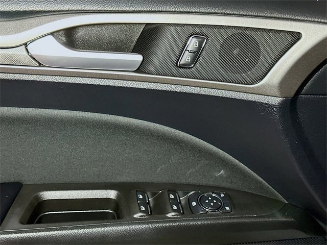 Certified 2020 Ford Fusion SE image 15