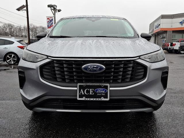 Certified 2024 Ford Escape Active w/ Cold Weather Package image 2