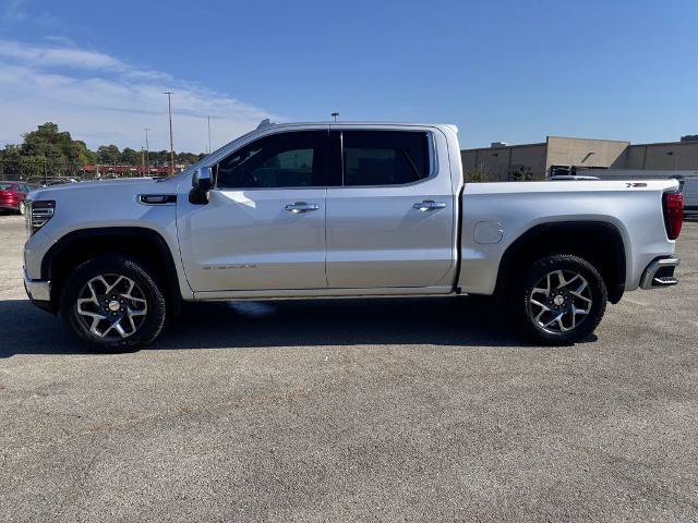 Used 2022 GMC Sierra 1500 SLT AWD/4WD image 4