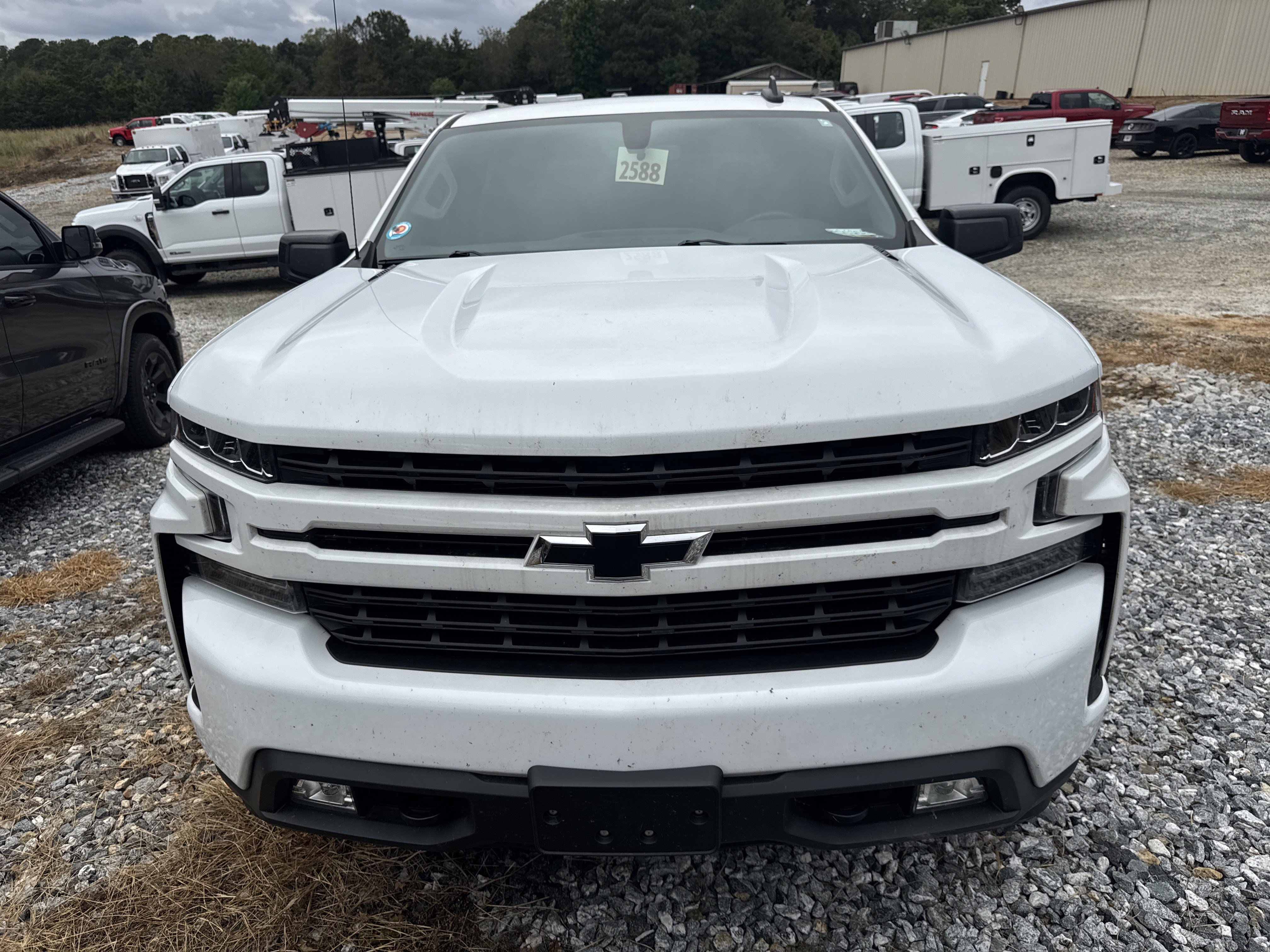 Used 2022 Chevrolet Silverado 1500 RST AWD/4WD image 2