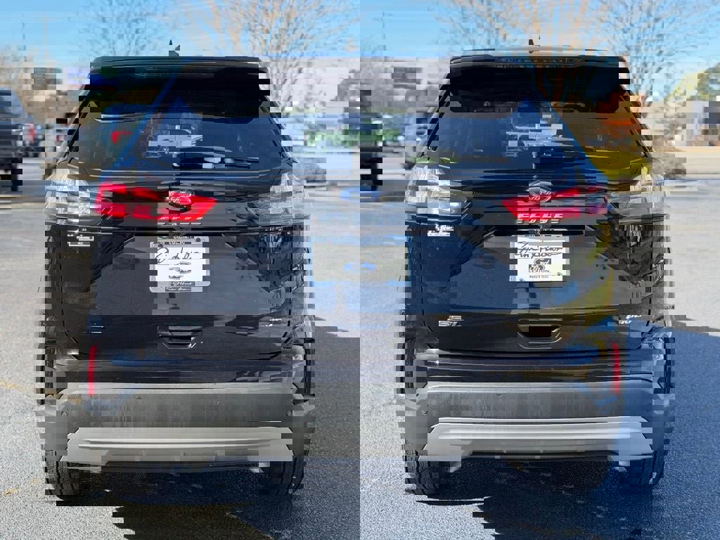 Certified 2022 Ford Edge SEL w/ Convenience Package image 3
