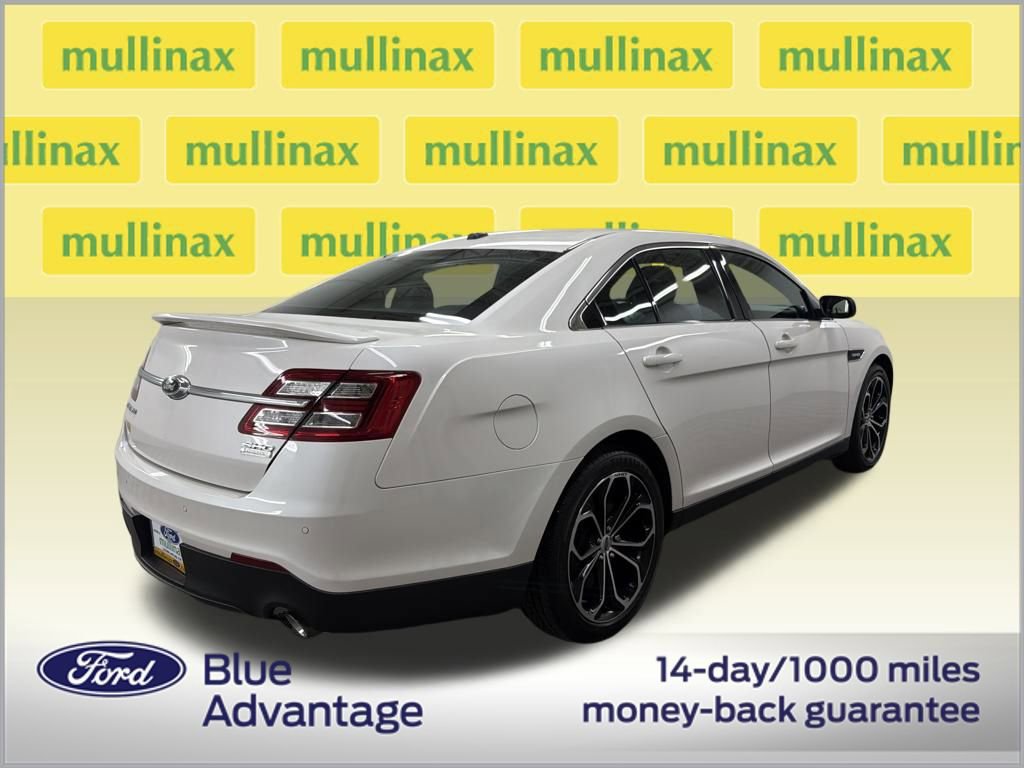 Certified 2019 Ford Taurus SHO image 4