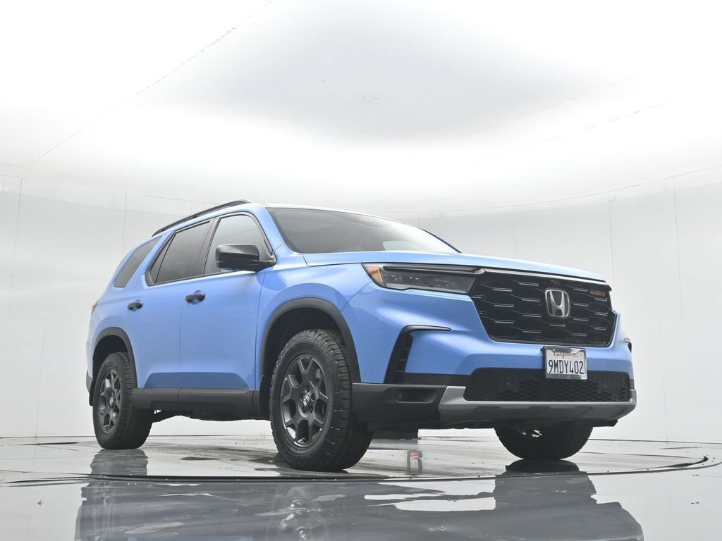 Used 2024 Honda Pilot TrailSport image 5