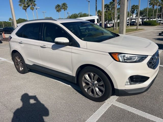Certified 2019 Ford Edge Titanium FWD image 2
