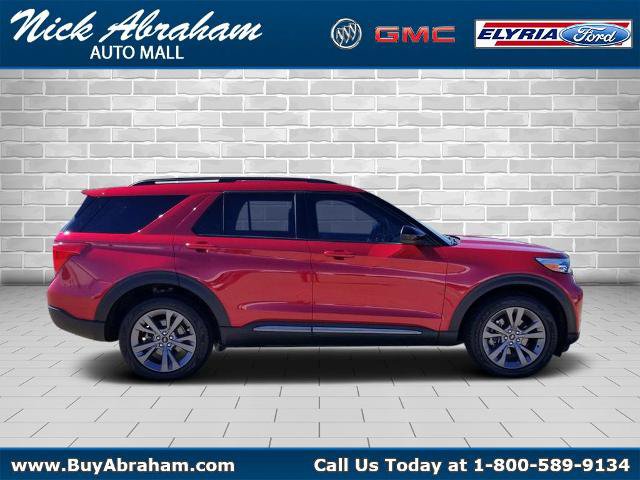 Certified 2024 Ford Explorer XLT w/ Equipment Group 202A AWD/4WD image 1