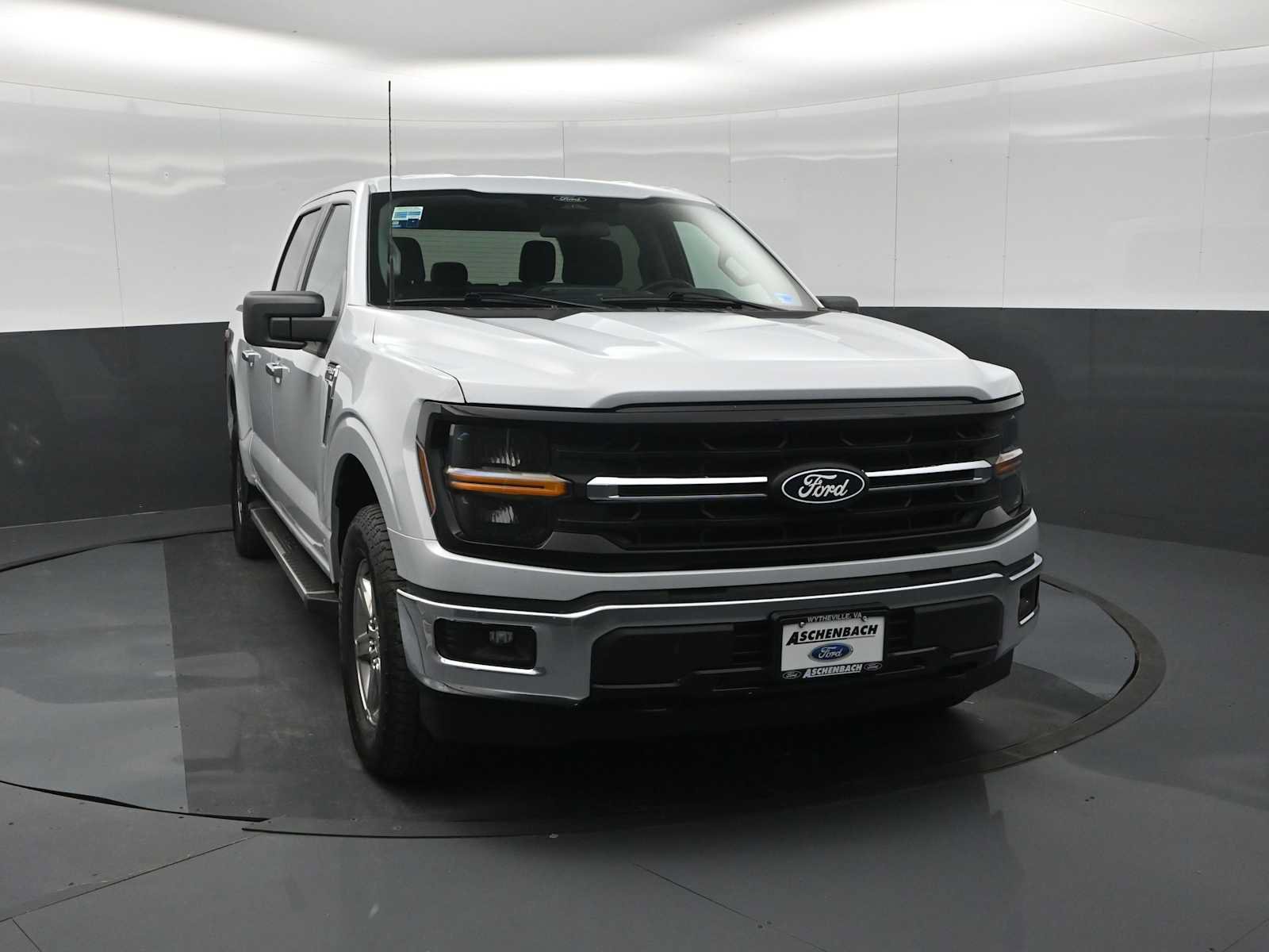 Certified 2025 Ford F150 XLT w/ Equipment Group 301A Standard AWD/4WD image 3