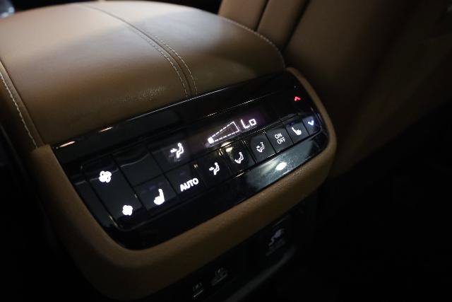 Used 2023 INFINITI QX60 Sensory w/ Vision Package AWD/4WD image 30