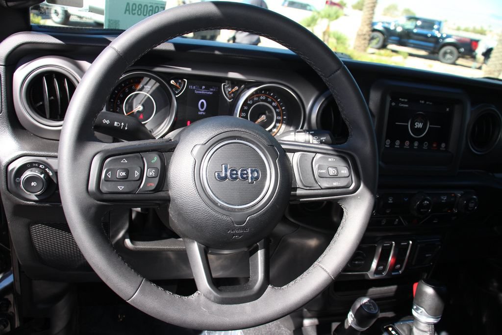 Used 2023 Jeep Wrangler Sport AWD/4WD image 16