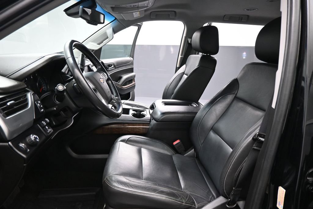 Used 2018 Chevrolet Suburban LT w/ Max Trailering Package RWD image 10