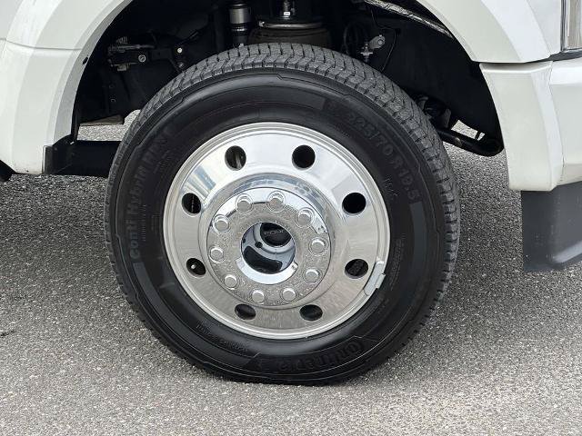 Certified 2022 Ford F450 Platinum w/ FX4 Off-Road Package AWD/4WD image 8