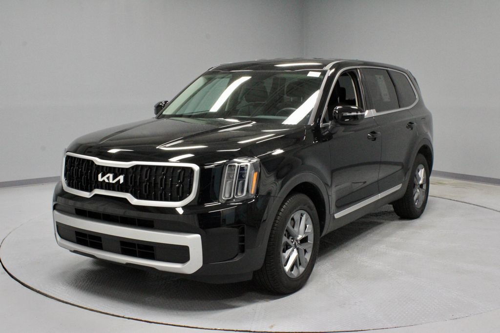 Used 2025 Kia Telluride LX FWD image 7