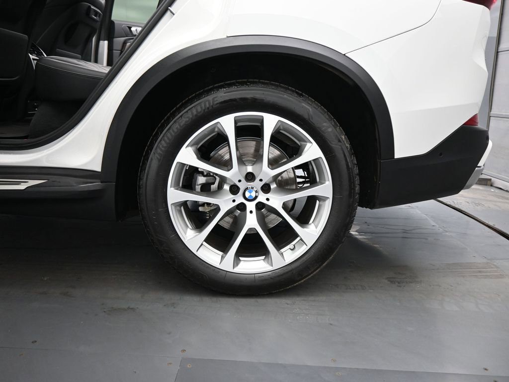 Used 2023 BMW X5 sDrive40i w/ Premium Package image 19