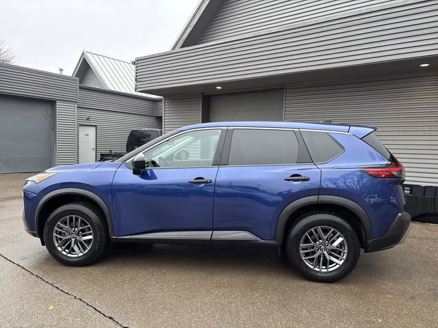 Used 2023 Nissan Rogue S image 12