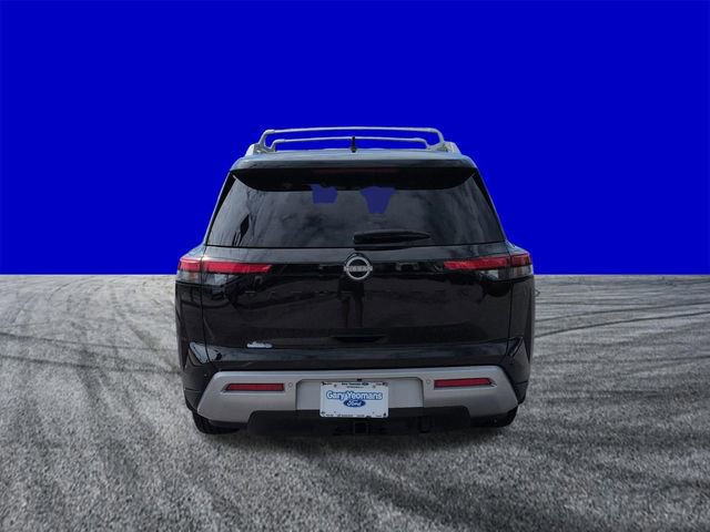 Used 2023 Nissan Pathfinder Platinum w/ Lighting Package (N92) image 4