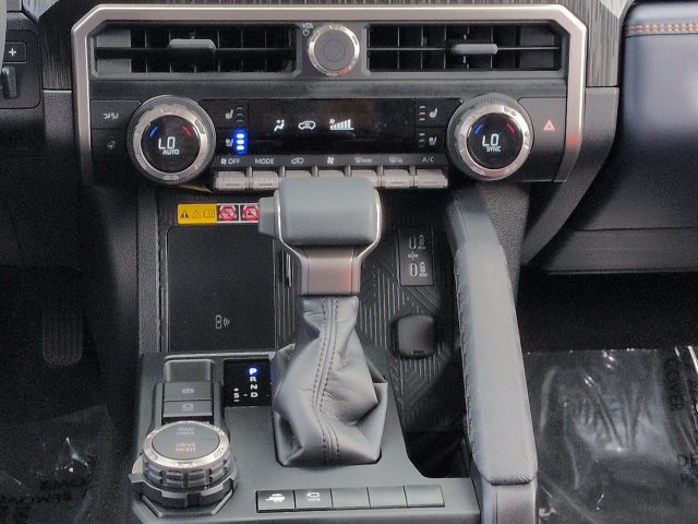 Used 2026 Toyota 4Runner Platinum AWD/4WD image 19
