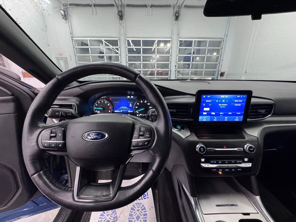 Certified 2020 Ford Explorer XLT w/ Equipment Group 202A image 12