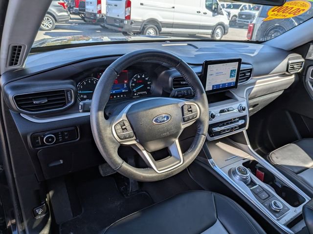 Certified 2023 Ford Explorer XLT w/ Equipment Group 202A AWD/4WD image 7