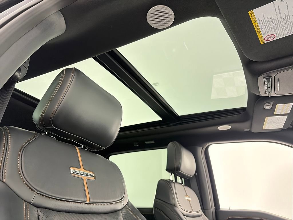 Certified 2024 Ford F350 Platinum w/ FX4 Off-Road Package image 34