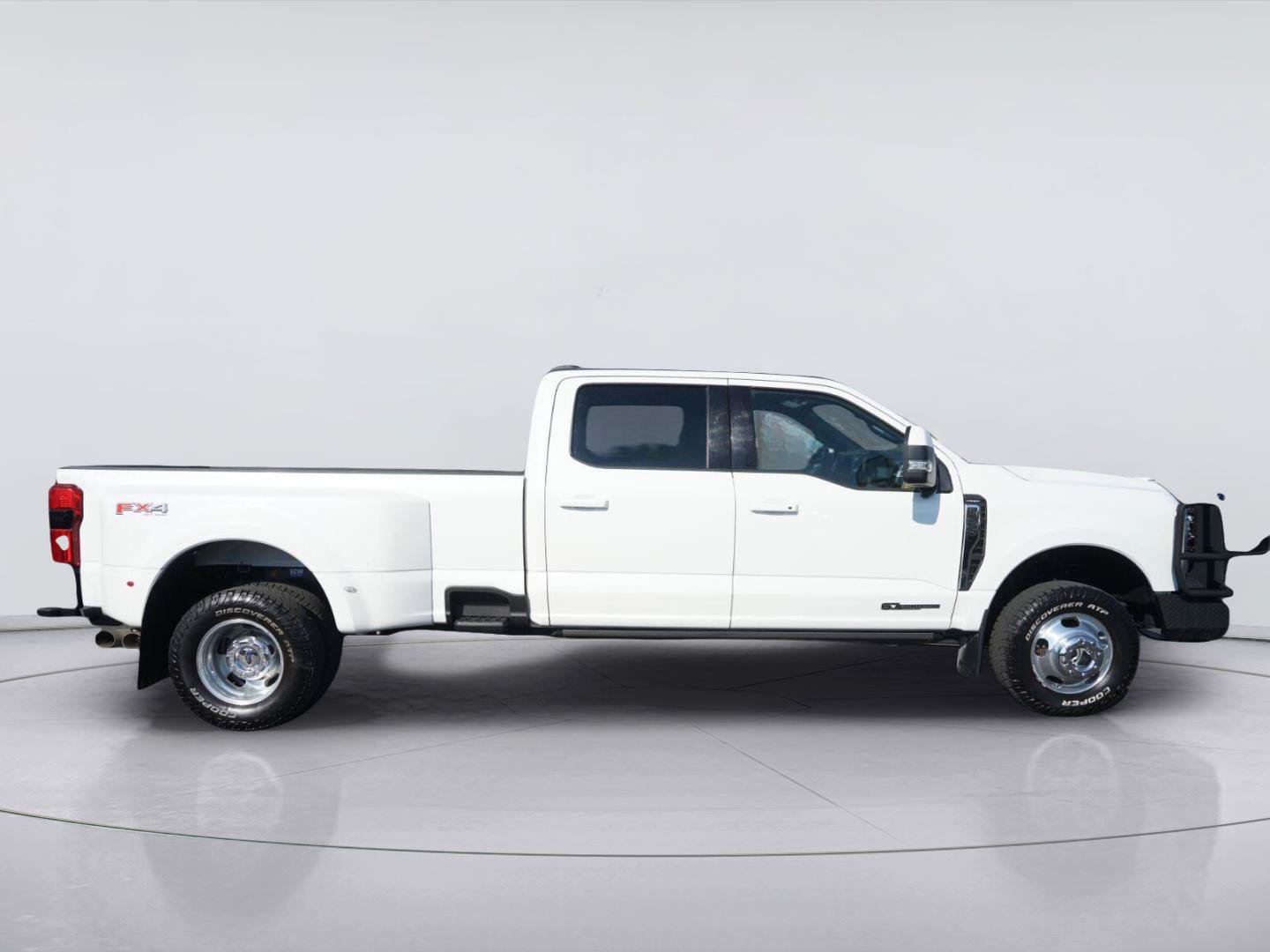 Certified 2023 Ford F350 Lariat w/ Lariat Ultimate Package AWD/4WD image 5