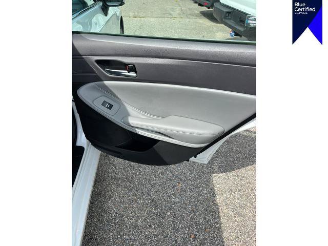 Used 2019 Toyota Avalon XLE w/ Moonroof Package FWD image 8