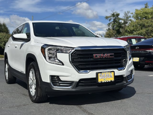 Used 2024 GMC Terrain SLE FWD image 46