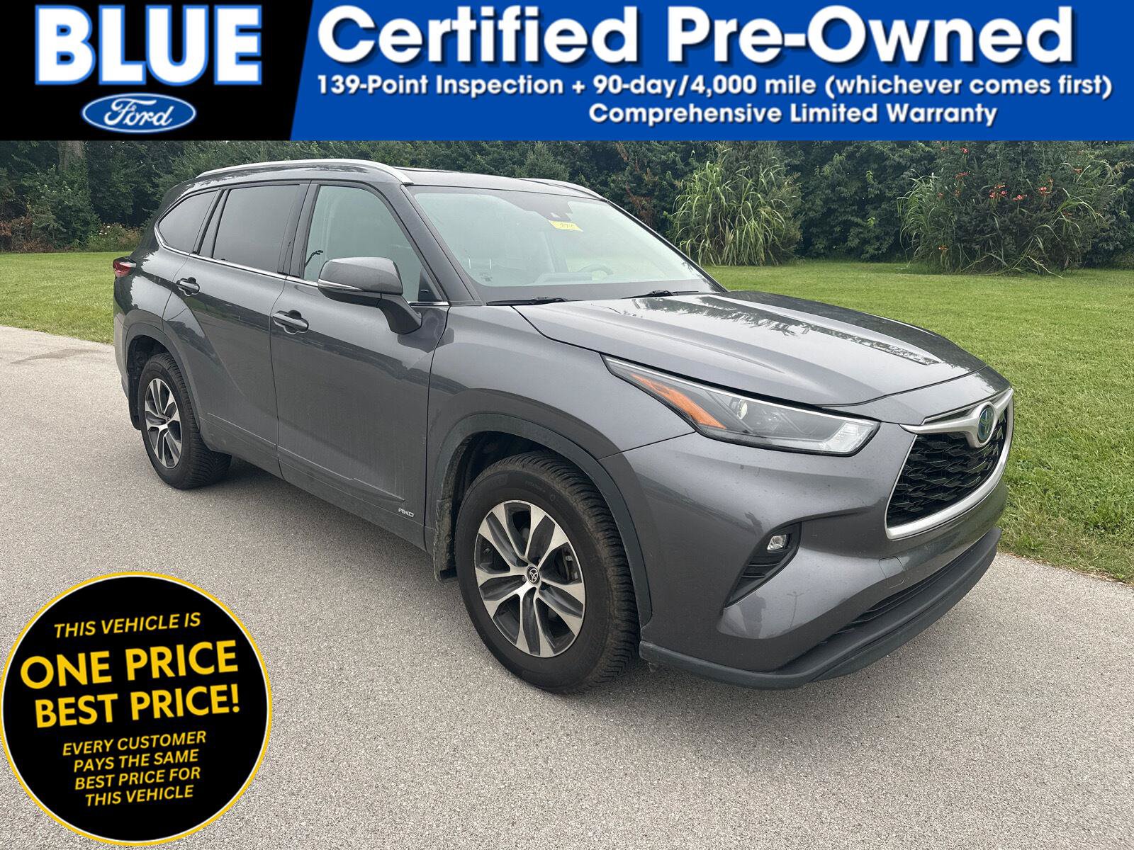 Used 2022 Toyota Highlander XLE AWD/4WD image 1