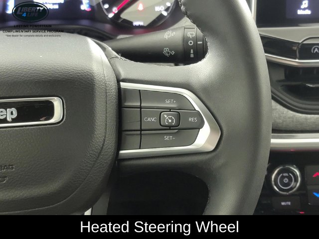 Used 2023 Jeep Compass Latitude AWD/4WD image 29