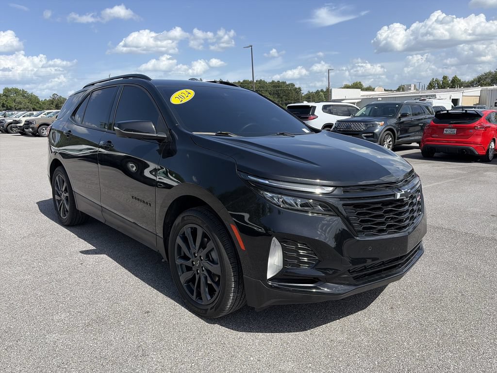 Used 2024 Chevrolet Equinox RS w/ RS Leather Package FWD image 9