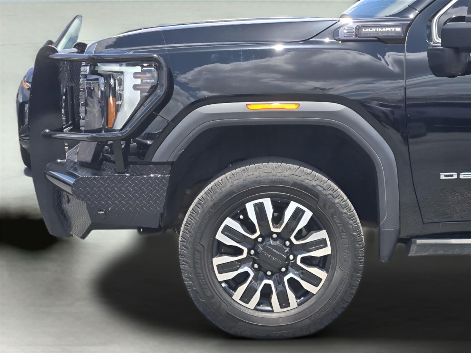 Used 2024 GMC Sierra 2500 Denali Ultimate w/ Max Trailering Package AWD/4WD image 9