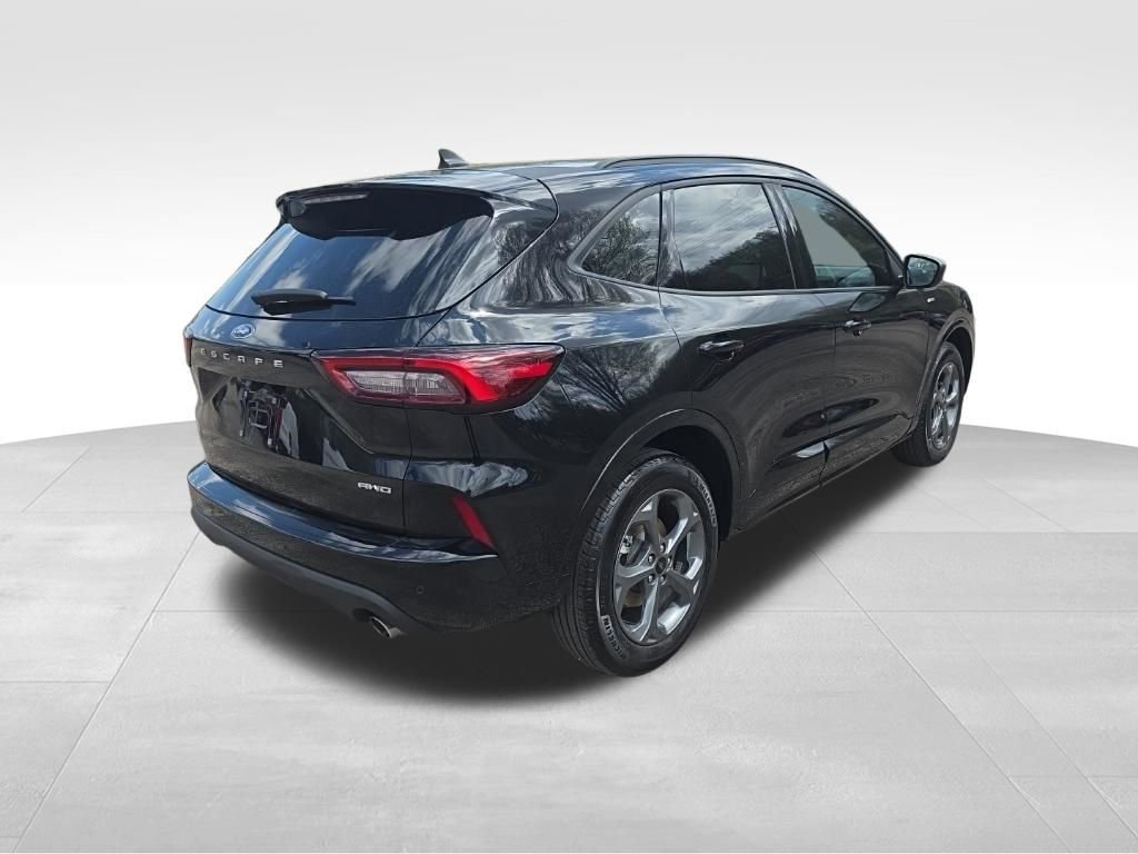Certified 2024 Ford Escape ST-Line w/ Tech Pack #1 AWD/4WD image 9