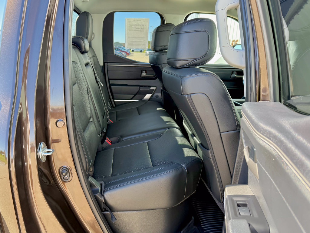 Used 2023 Toyota Tundra Limited AWD/4WD image 17