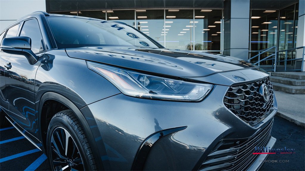 Used 2022 Toyota Highlander XSE image 6