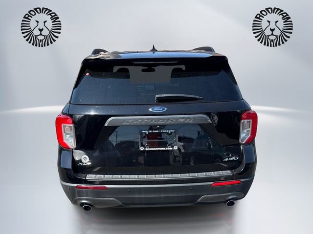 Certified 2022 Ford Explorer XLT w/ Equipment Group 202A AWD/4WD image 6