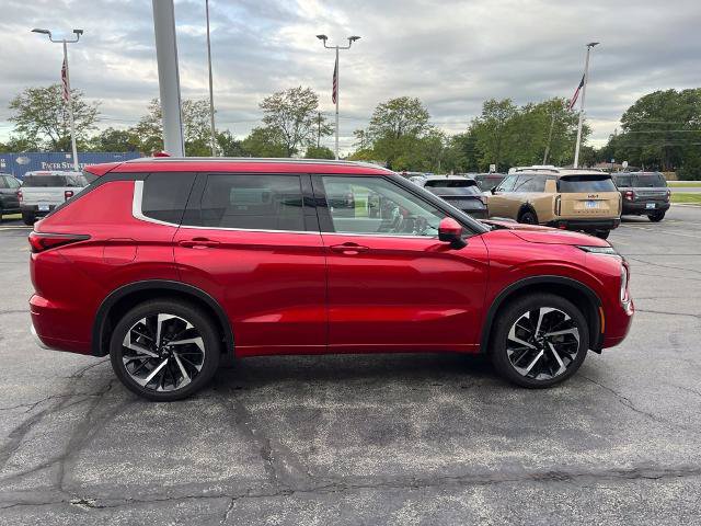 Used 2023 Mitsubishi Outlander AWD image 7