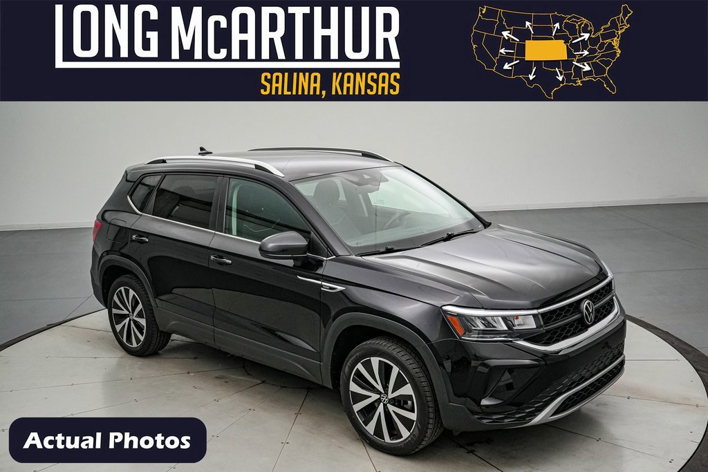 Used 2024 Volkswagen Taos SE image 7