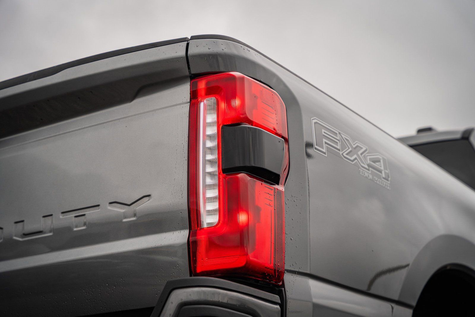 Certified 2025 Ford F250 Lariat w/ Black Appearance Package image 18