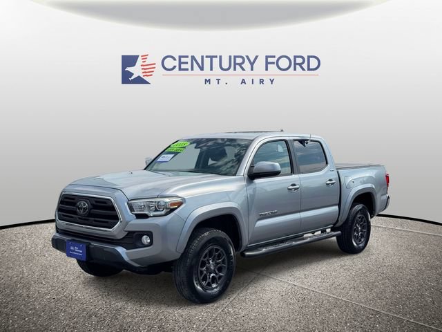 Used 2018 Toyota Tacoma SR5 w/ Four Season Floor Mat Package AWD/4WD image 5
